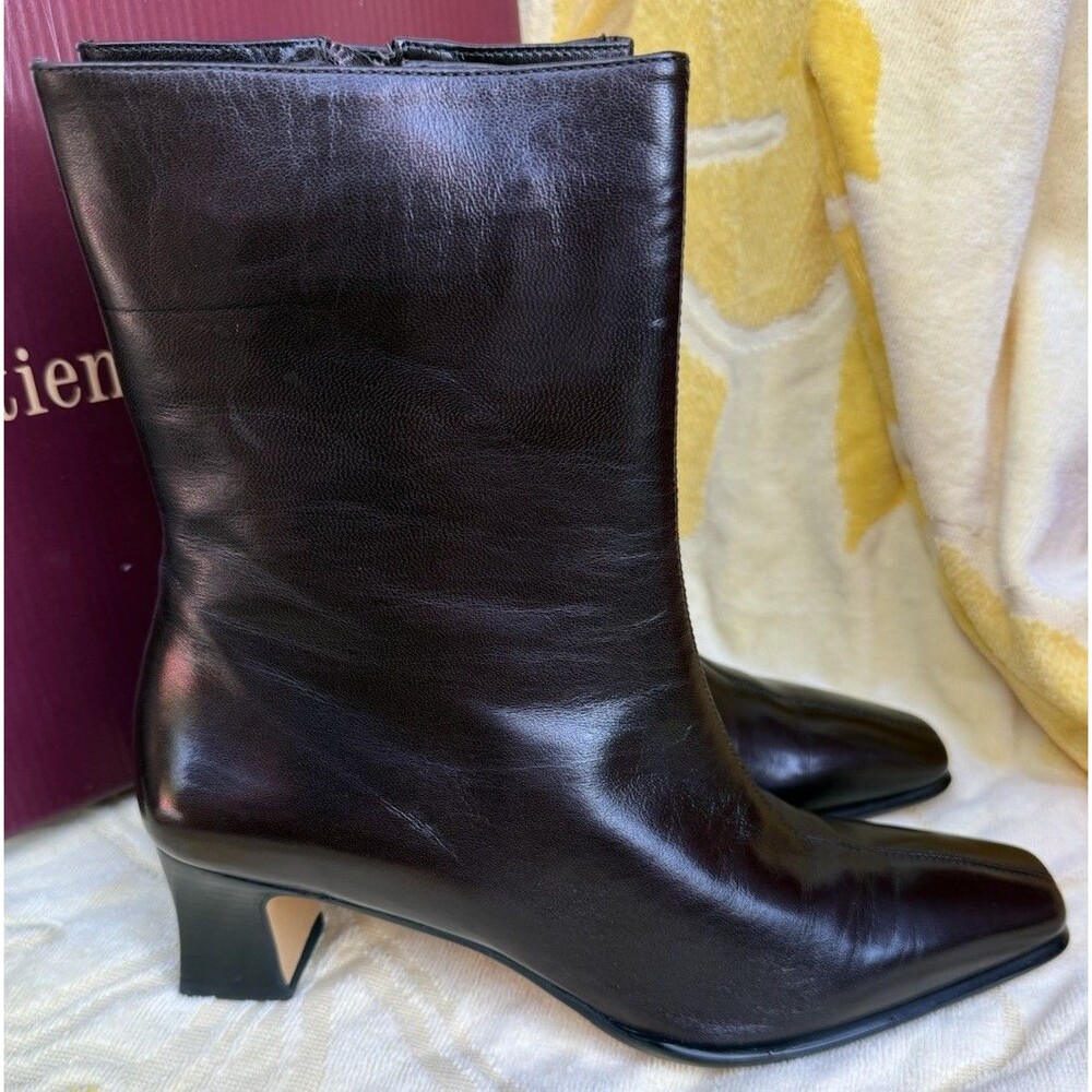 New In Box Etienne Aigner Godiva/Dk. Brown Leather Camera Boots Size 8.5M